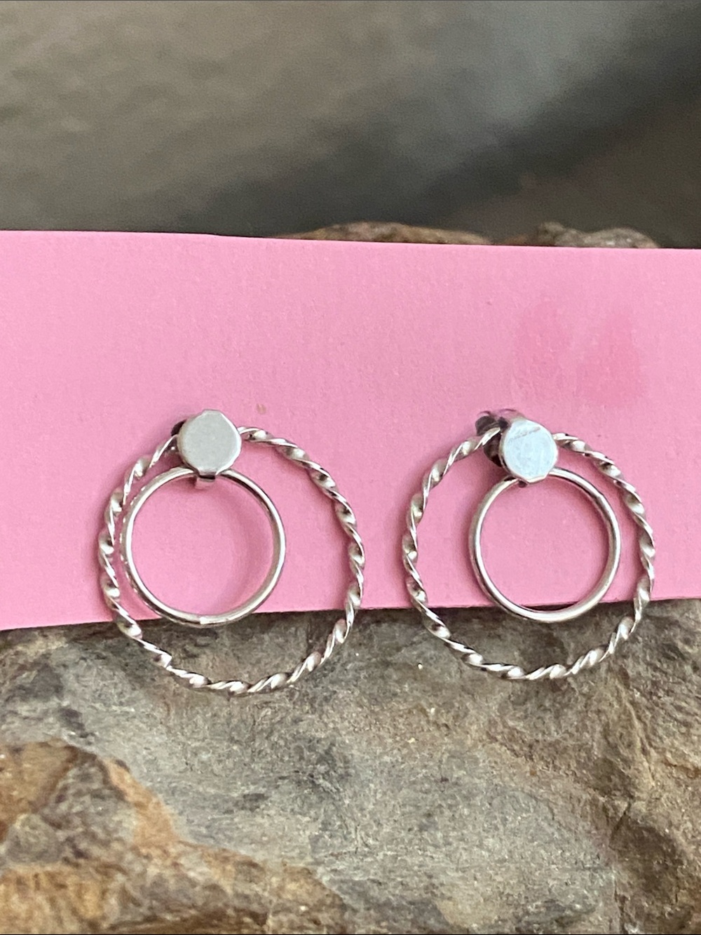 5/$10❤️❤️❤️NEW Silver Tone Zinc Alloy Double Hoop Stud Earrings